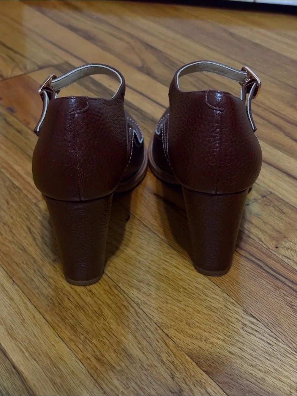 Clarks Ellis Mae brown leather Mary Jane pumps